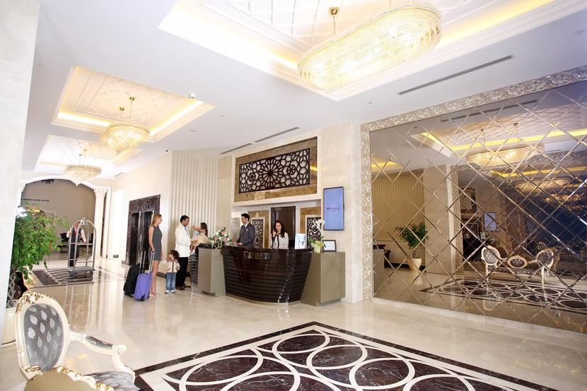 Ramada Hotel & Suites by Wyndham Istanbul Merter - 3