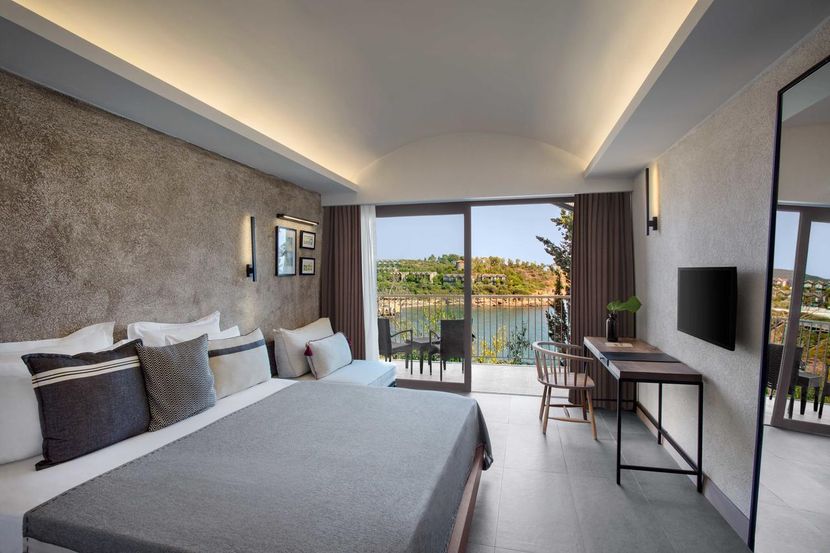 Club Marvy by Paloma - 6