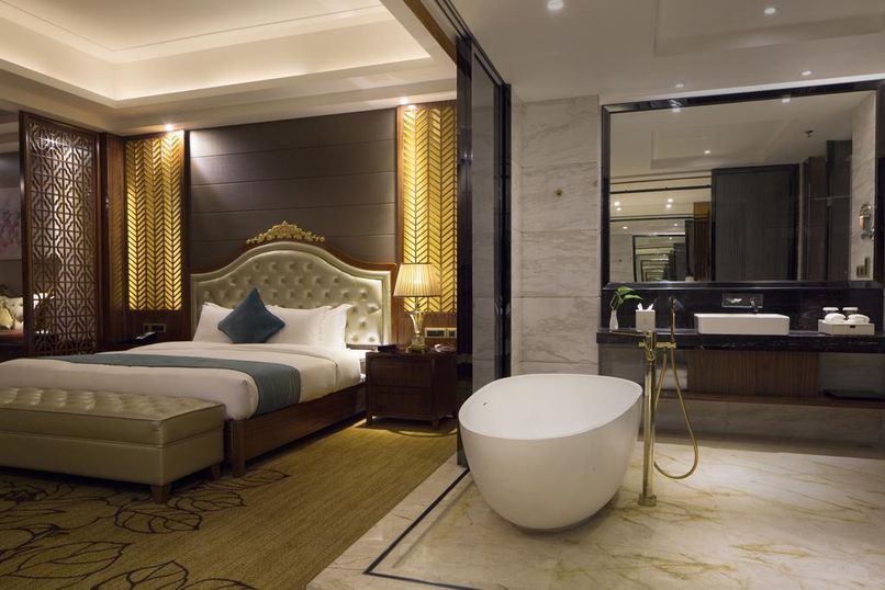 HONDER INTERNATIONAL - 4