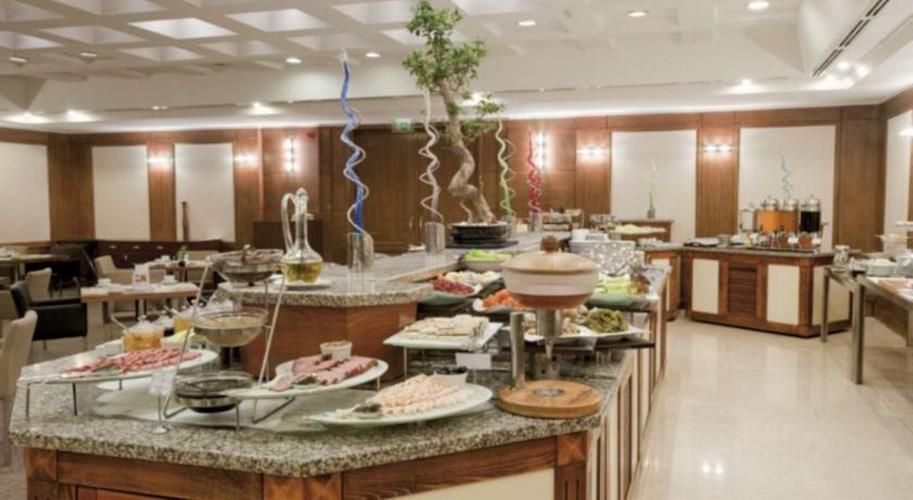 Dedeman Istanbul Hotel - 13