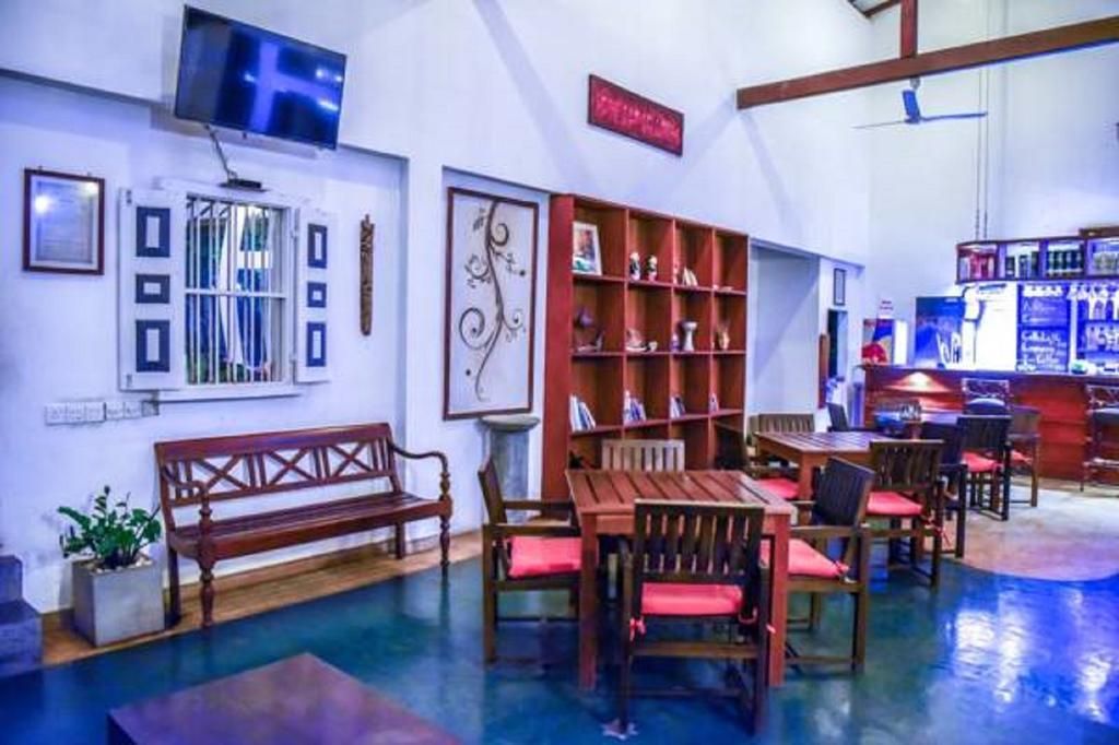 VIBRATION HOTEL - 14