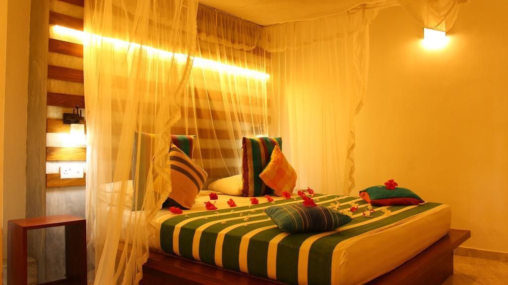 PRIMEROSE GUEST HOUSE - 12