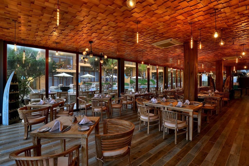 THAPROBAN PAVILION WAVES - 12