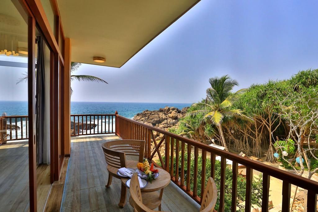 THAPROBAN PAVILION WAVES - 8