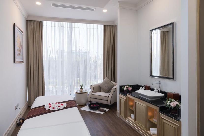 VINPEARL EMPIRE NHA TRANG - 2