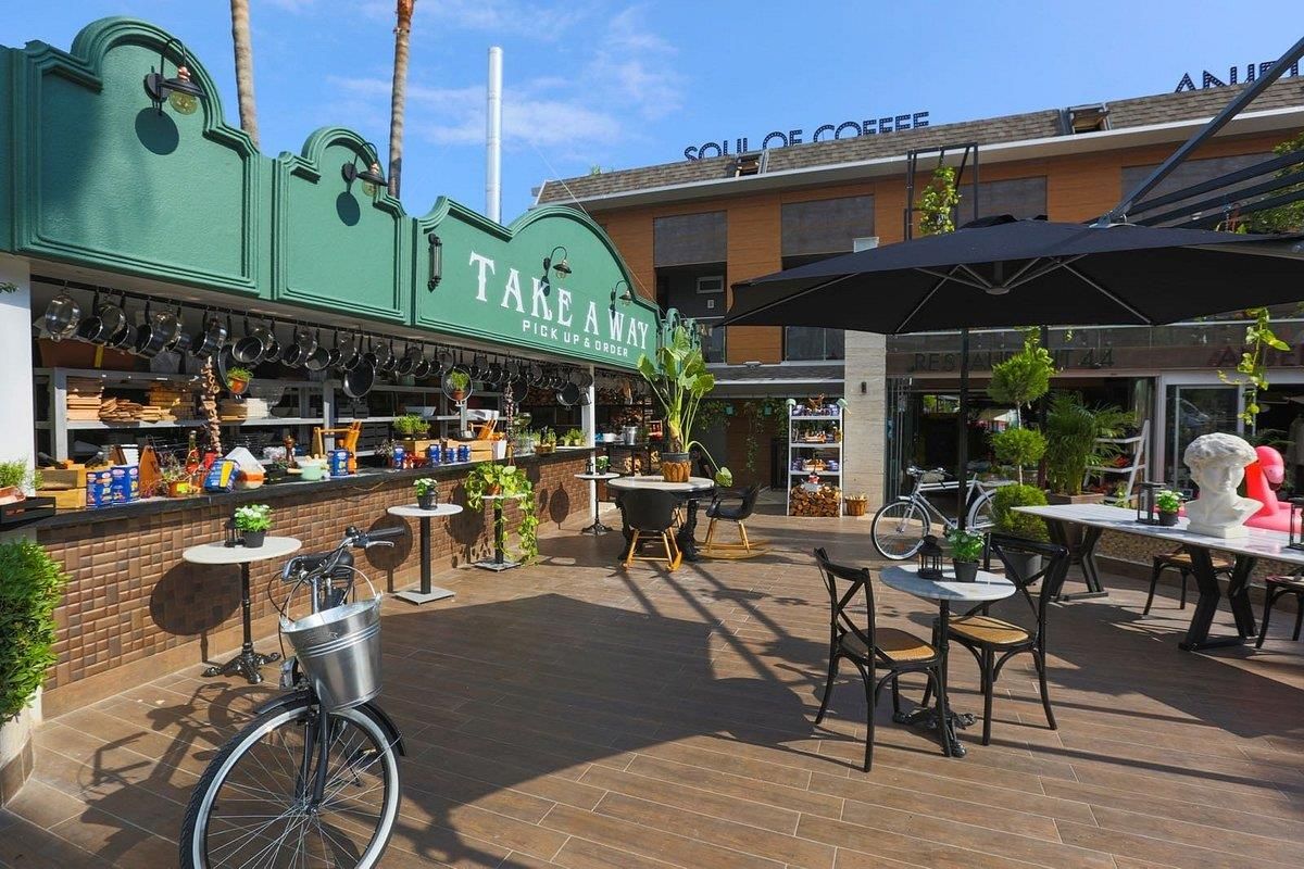 Anjelique House - 13