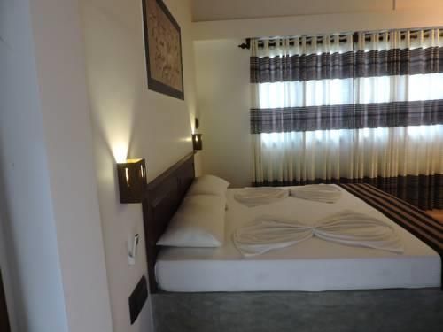 ASANTHA GUEST HOUSE - 4