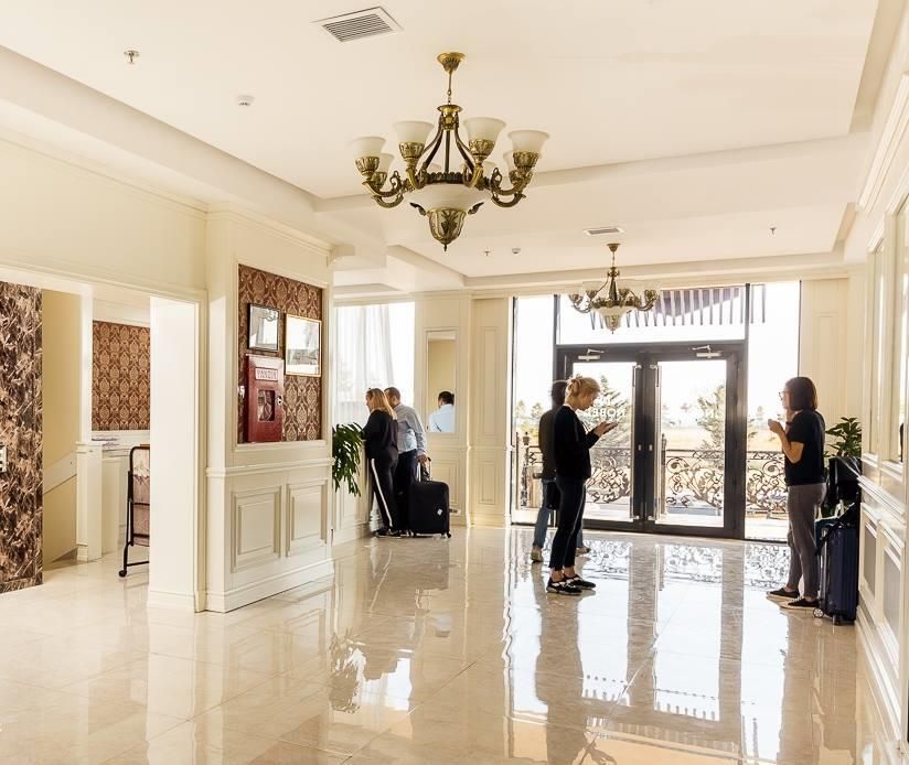 NOBEL HOTEL - 5