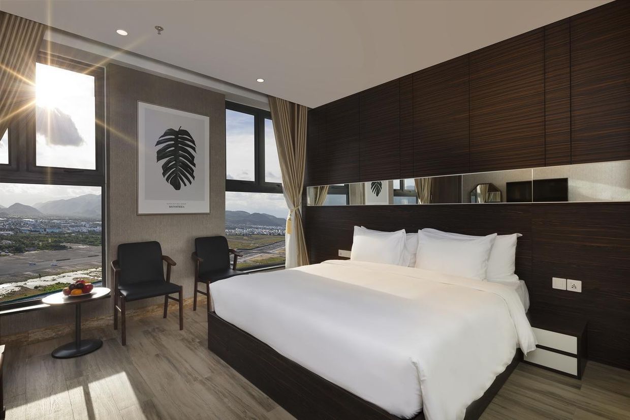 EMERALD BAY HOTEL & SPA - 7