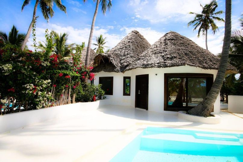 BLUE MOON RESORT - 1