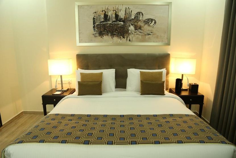 THE UPTOWN HOTEL - 3