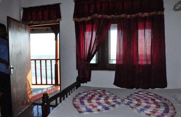 PEACOCK BEACH HOTEL - 2