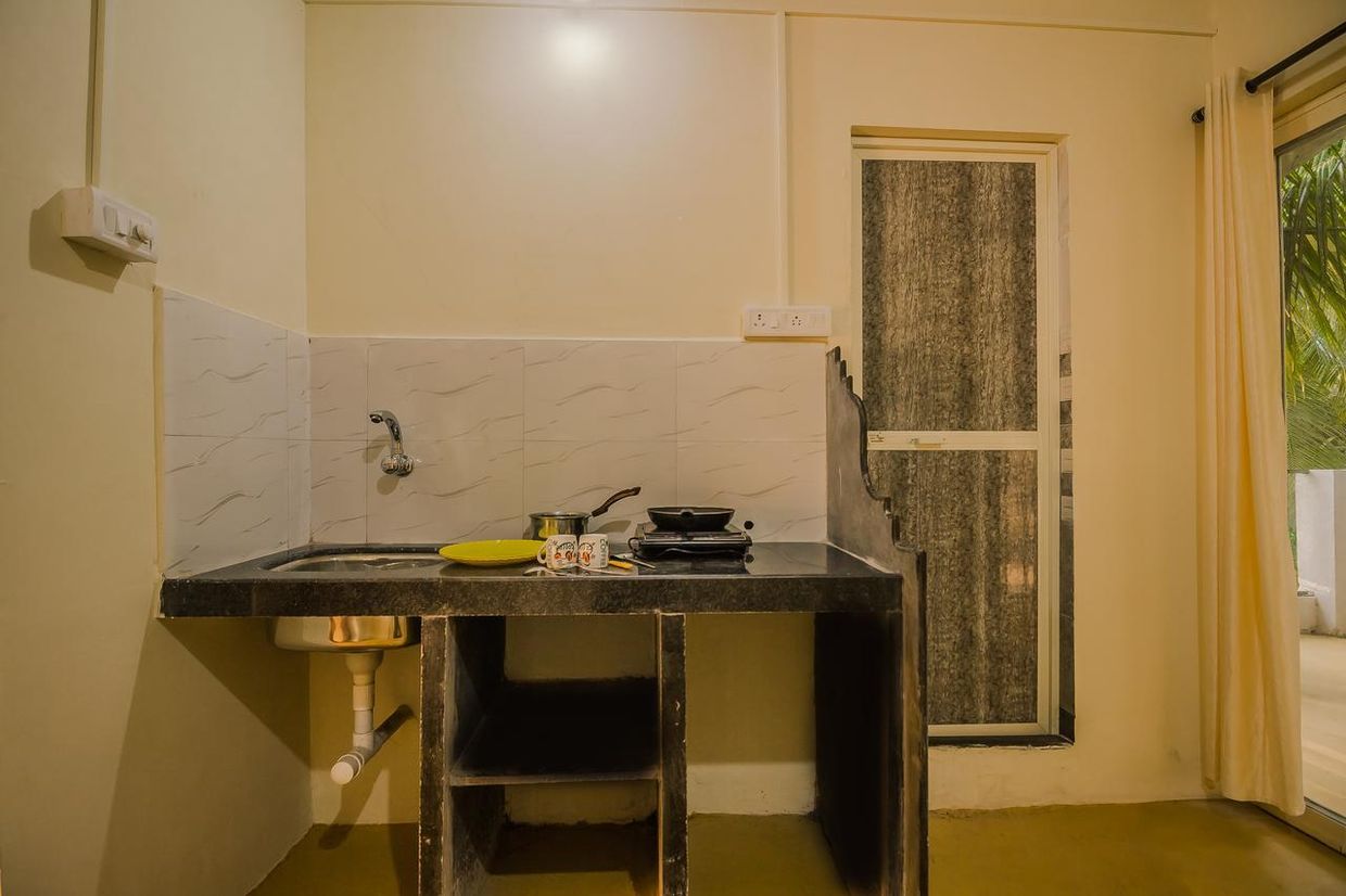 SHIVAM BNB MANDREM - 19