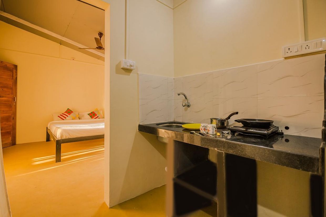 SHIVAM BNB MANDREM - 20