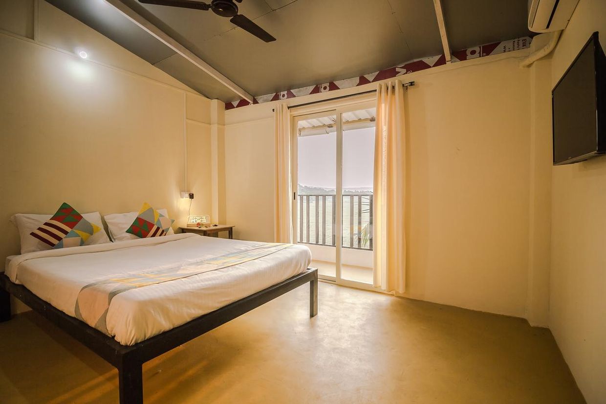 SHIVAM BNB MANDREM - 5