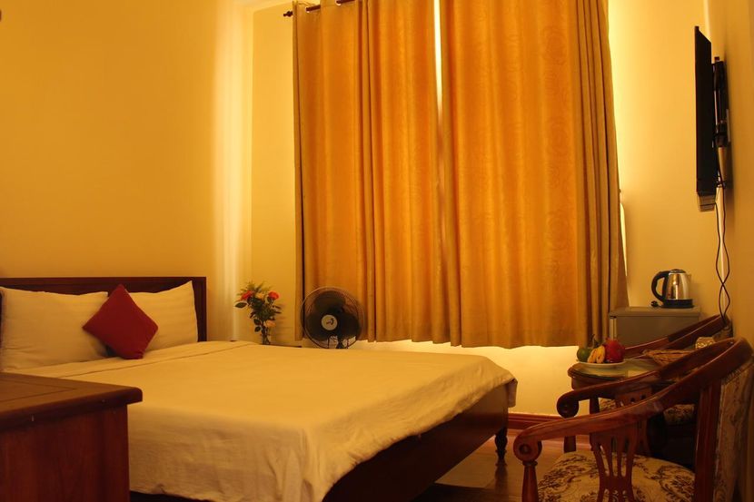 WYNNE HOTEL - 2