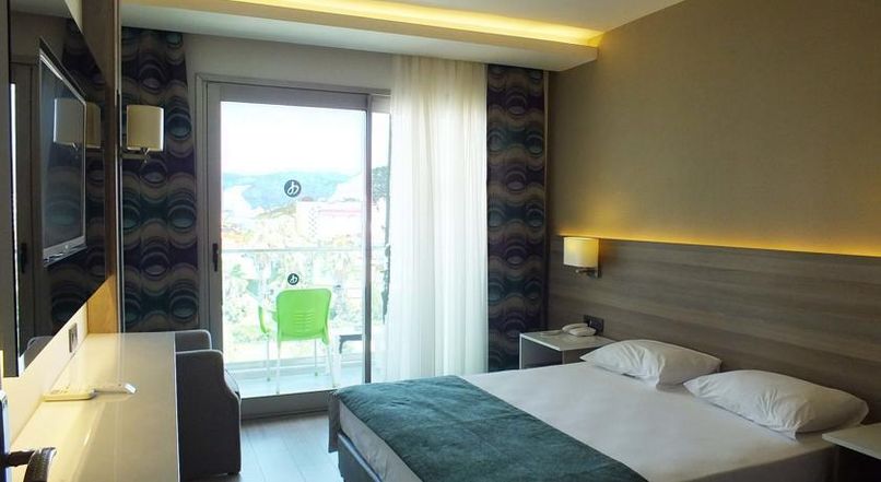 Idas Hotel (only adults 16+) - 2