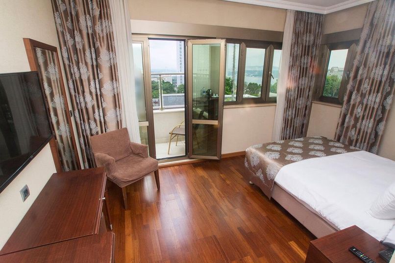 Crestium Taksim Prive & Spa Hotel - 5