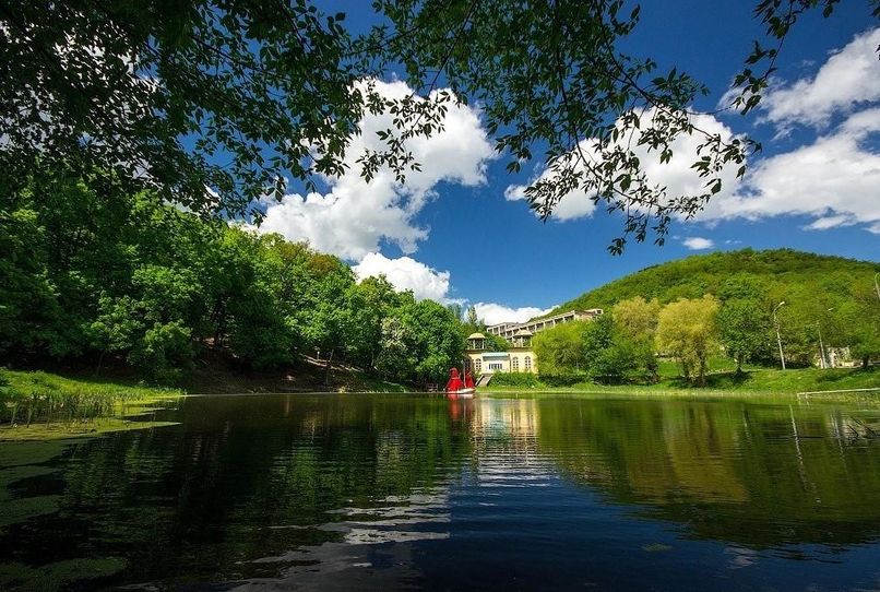 ОКТЯБРЬСКОЕ УЩЕЛЬЕ, санаторий - 1