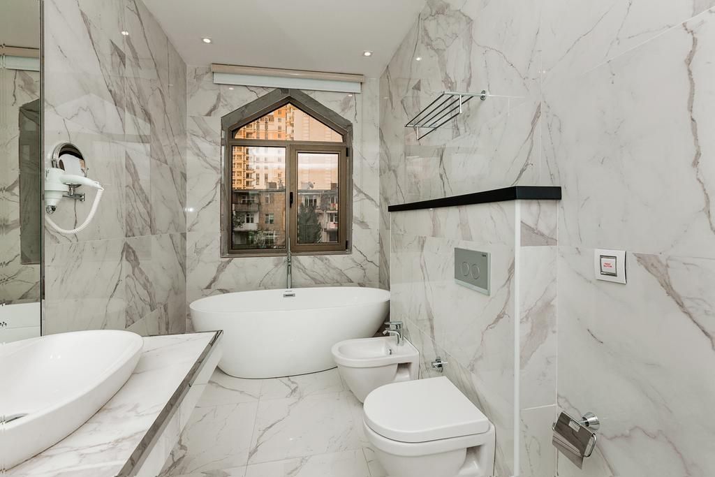 IVY GARDEN HOTEL - 5