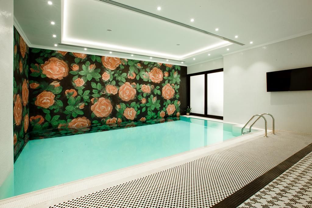 IVY GARDEN HOTEL - 8