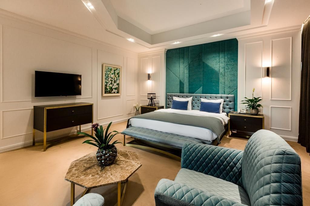 IVY GARDEN HOTEL - 10