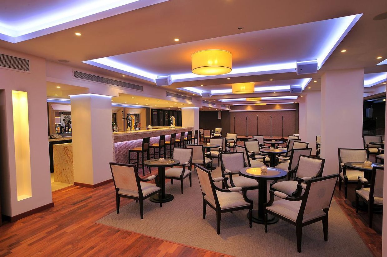 ALEXANDER THE GREAT BEACH HOTEL - 4