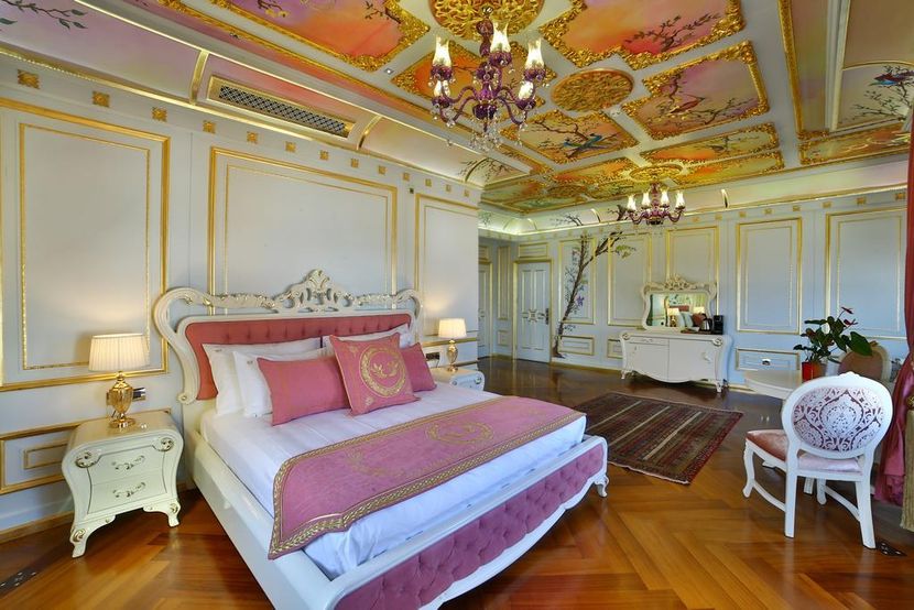 Seven Hills Palace - 3