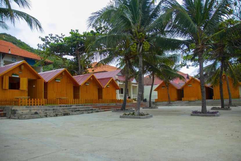 RESORT HON ROM 2 - 1
