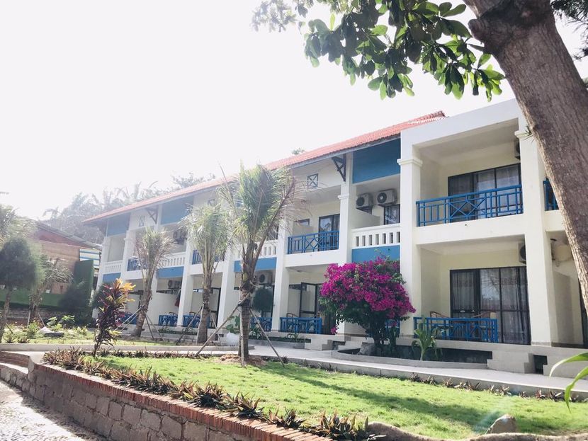 RESORT HON ROM 2 - 4