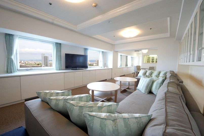 HOTEL PLAZA OSAKA - 1