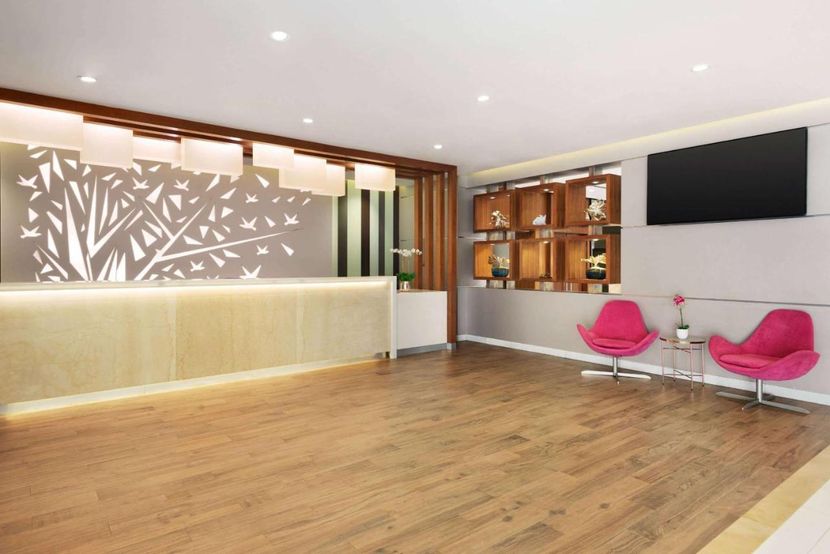 HOWARD JOHNSON PLAZA by WYNDHAM DUBAI DEIRA (ex. LOTUS RETREAT) - 3