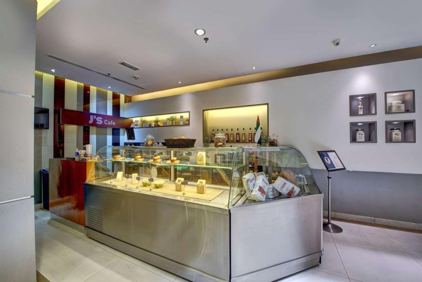 HOWARD JOHNSON PLAZA by WYNDHAM DUBAI DEIRA (ex. LOTUS RETREAT) - 6