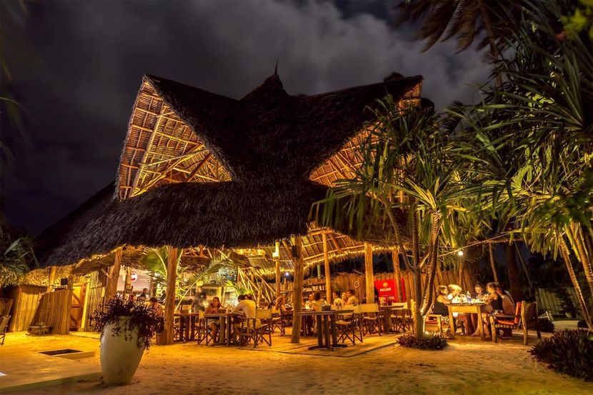 ZANZIBAR SUNRISE AT BANDAS - 2