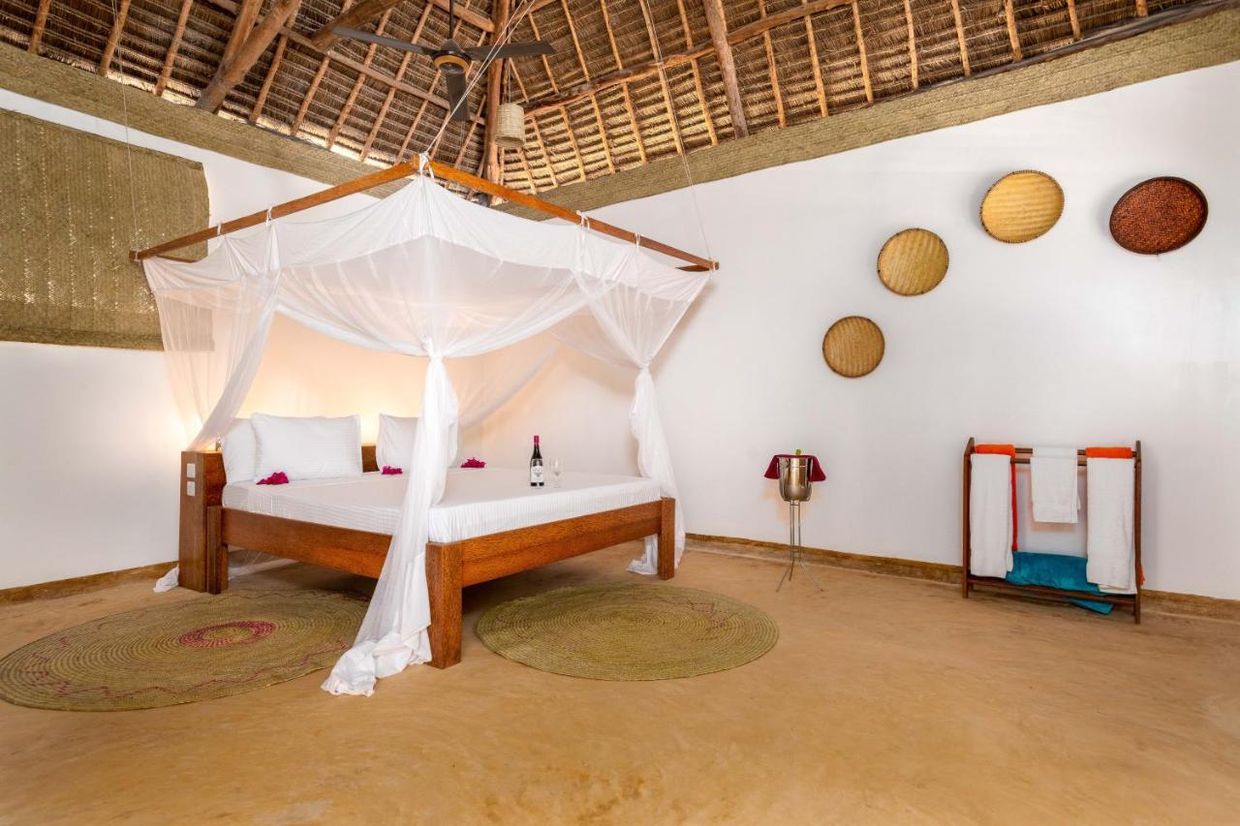 ZANZIBAR SUNRISE AT BANDAS - 10