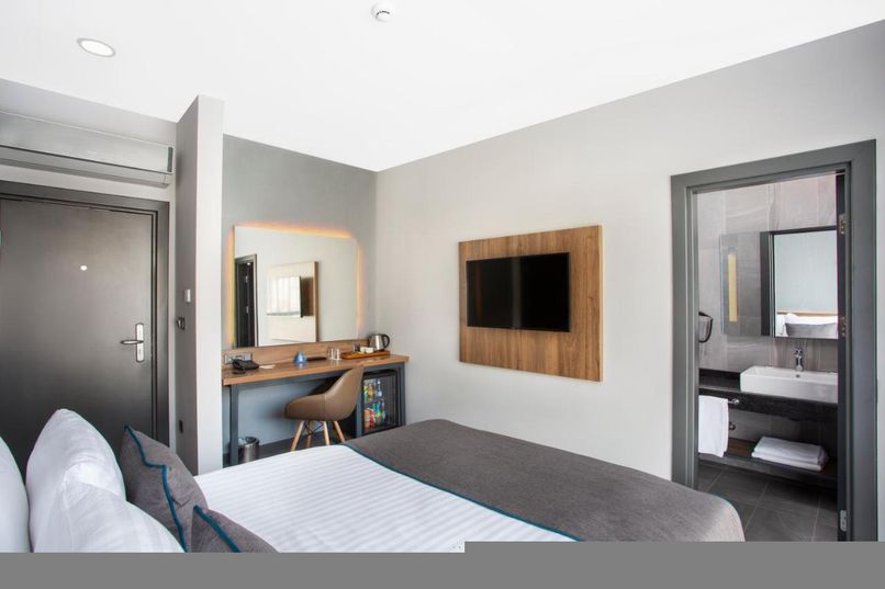 Falcon 1511 Boutique Hotel - 2