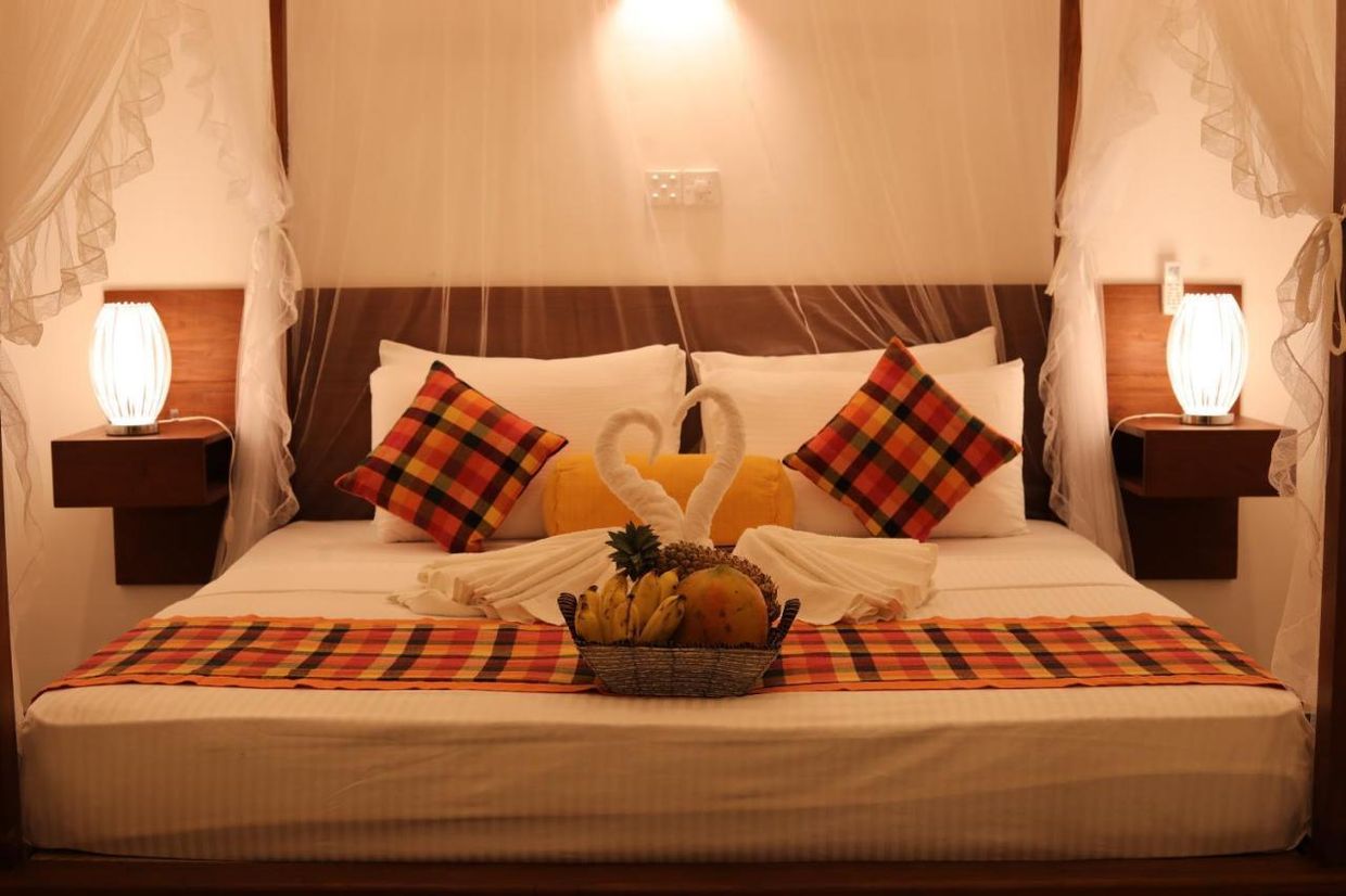 BEACH GROVE VILLAS - 12