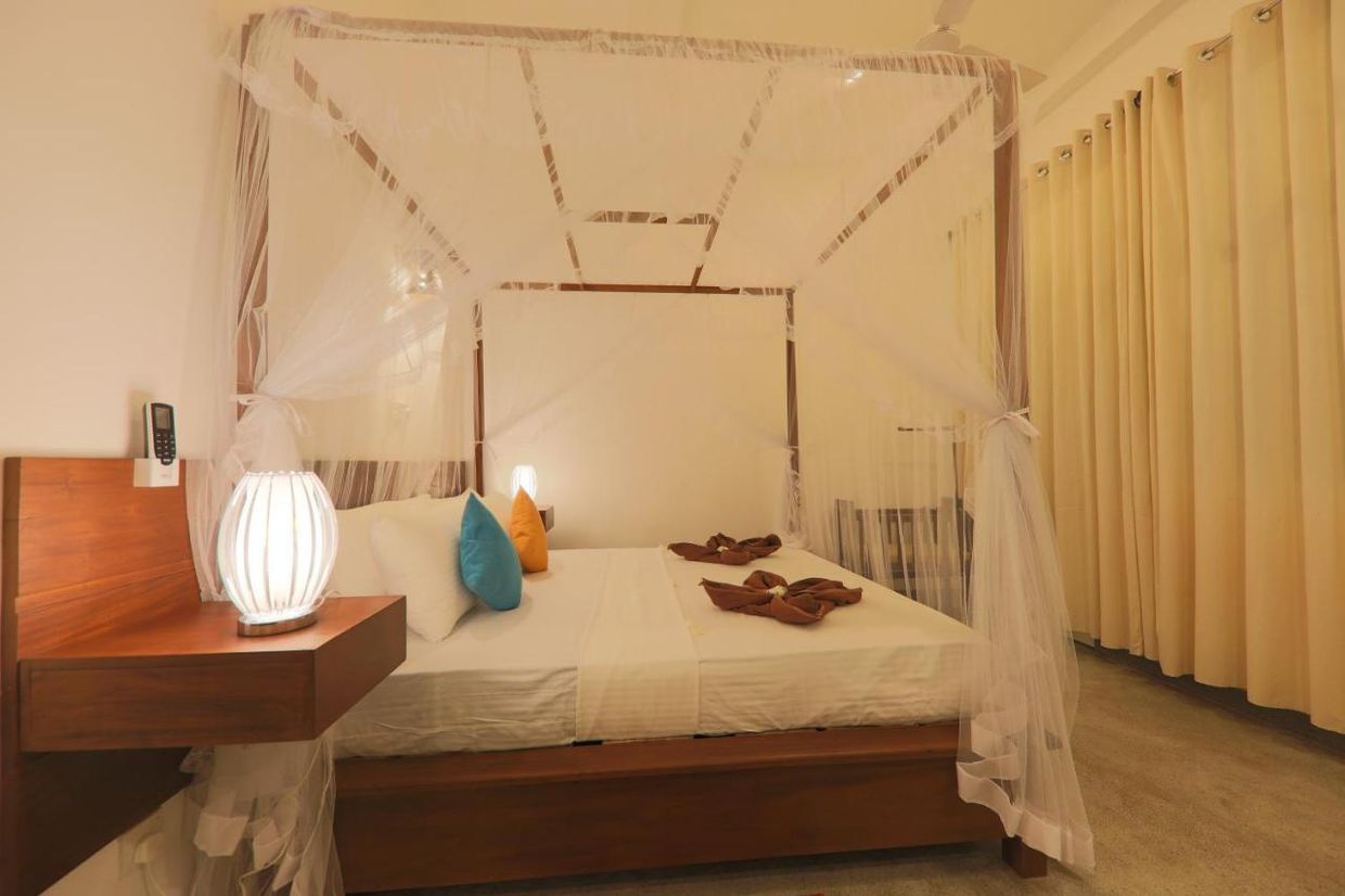 BEACH GROVE VILLAS - 23