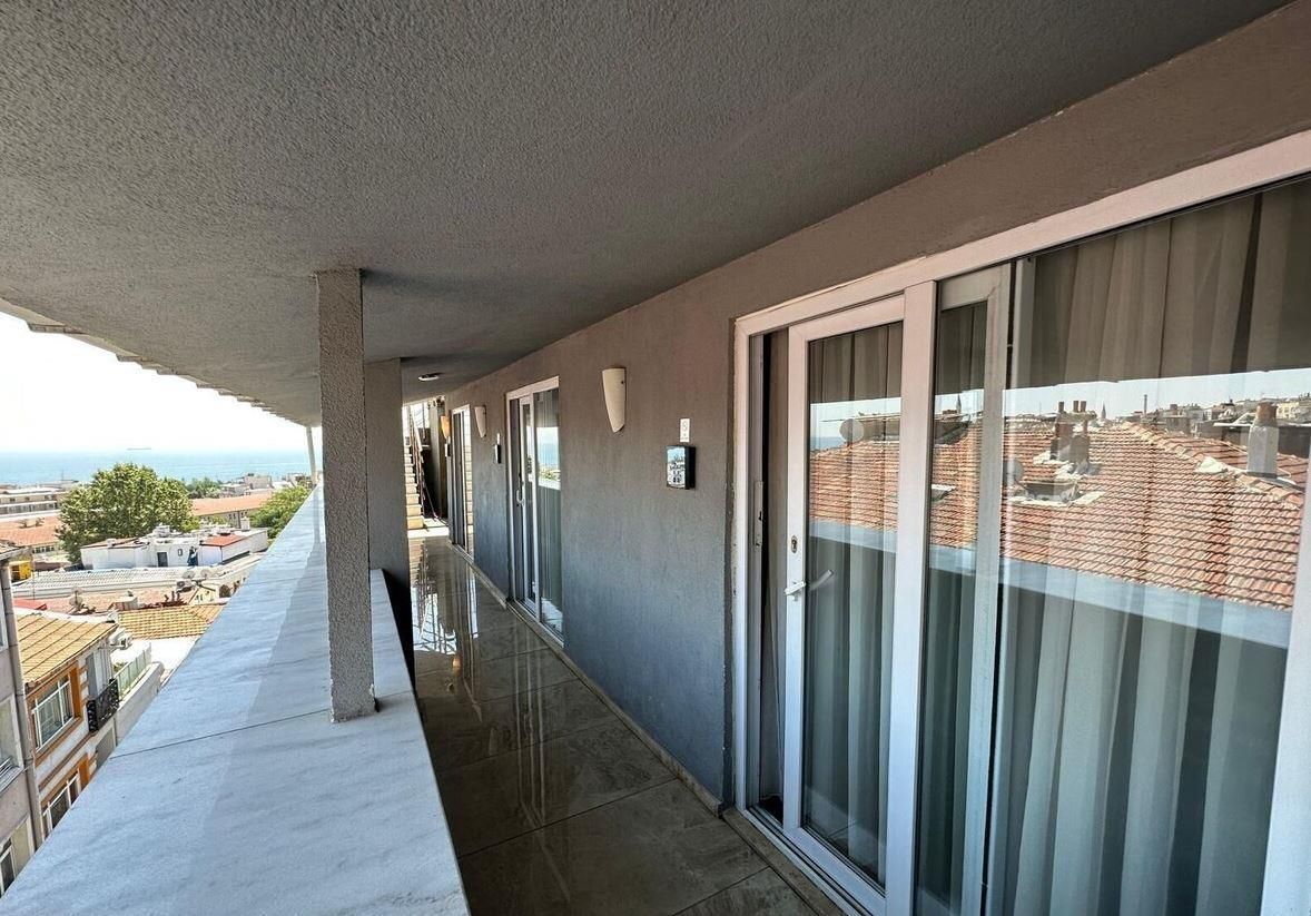 Good Night Hotel - 11