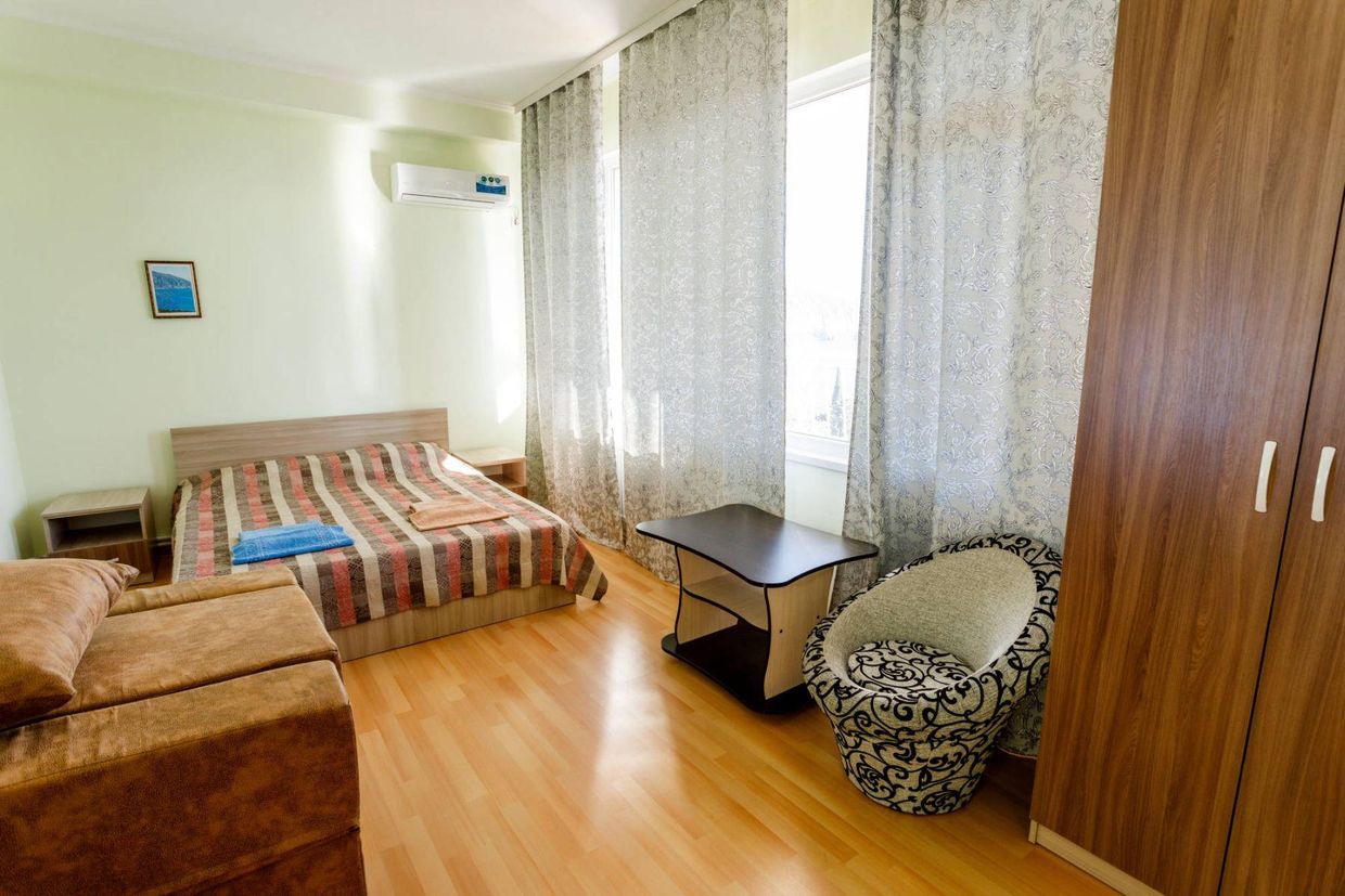 МЕЧТА, база отдыха (Гурзуф) - 16