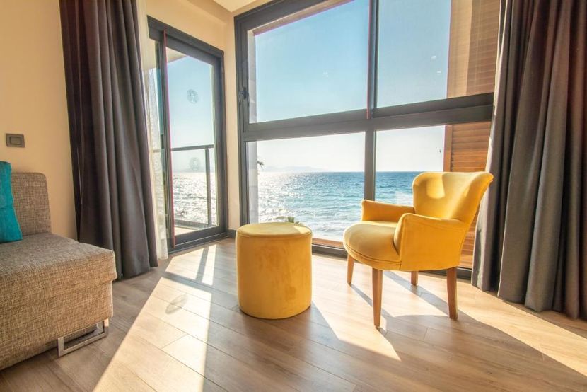 Maia Beach Hotel - 3