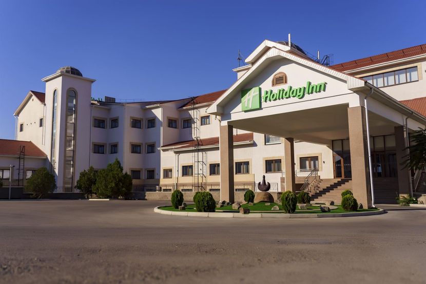 HOLIDAY INN AKTAU SEASIDE - 1
