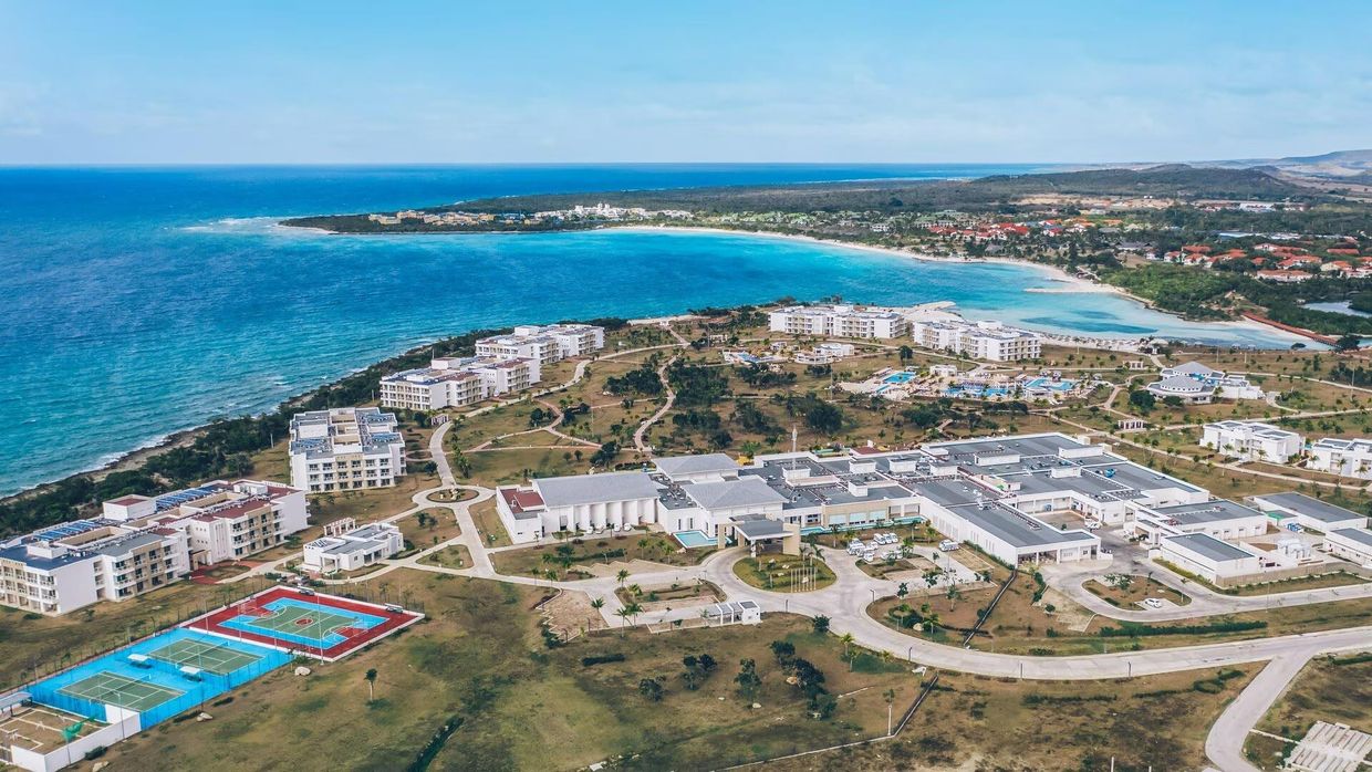 IBEROSTAR SELECTION HOLGUIN CORAL LEVEL (only adults 16+) - 21