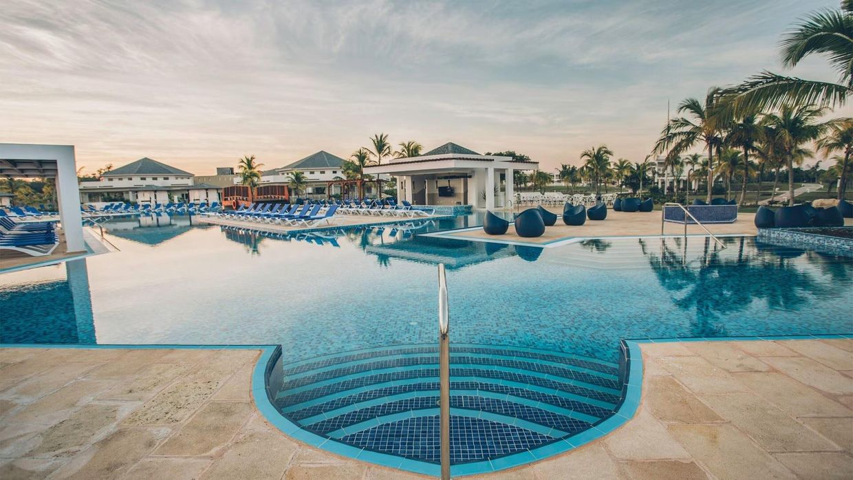 IBEROSTAR SELECTION HOLGUIN CORAL LEVEL (only adults 16+) - 22