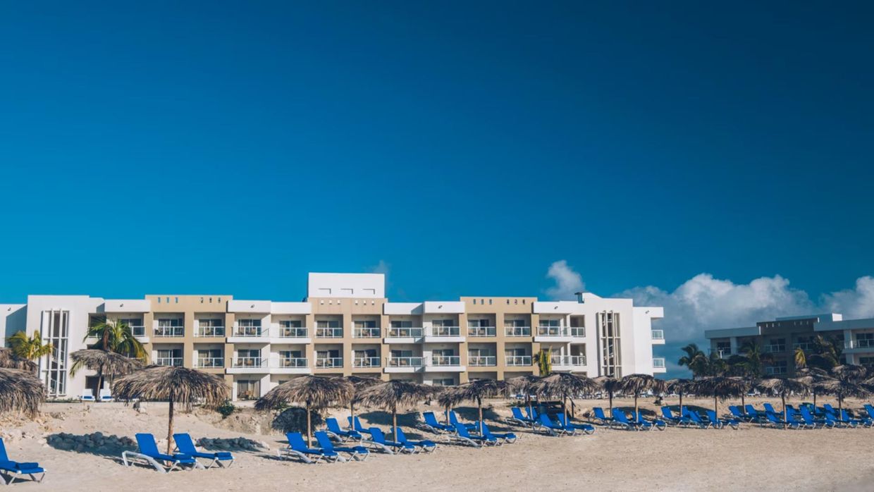 IBEROSTAR SELECTION HOLGUIN CORAL LEVEL (only adults 16+) - 8