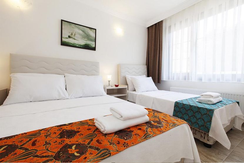 Galley Hotel - 5