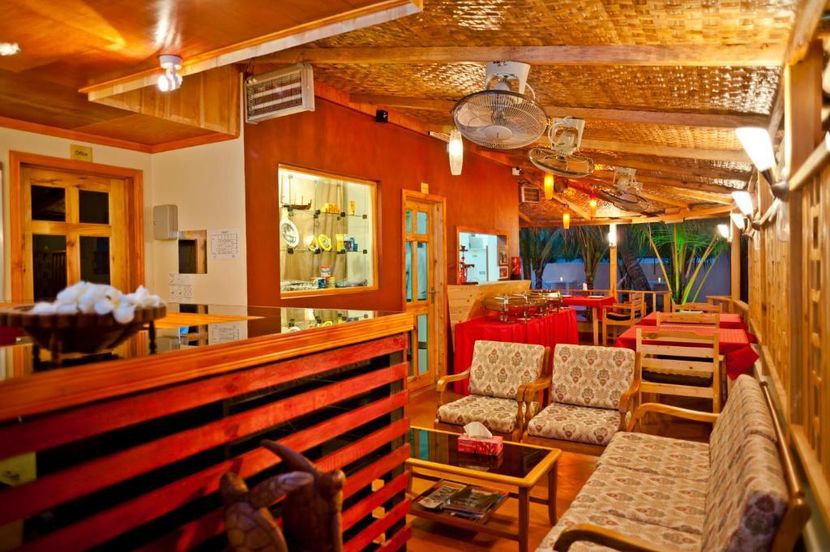 STINGRAY BEACH INN - 6