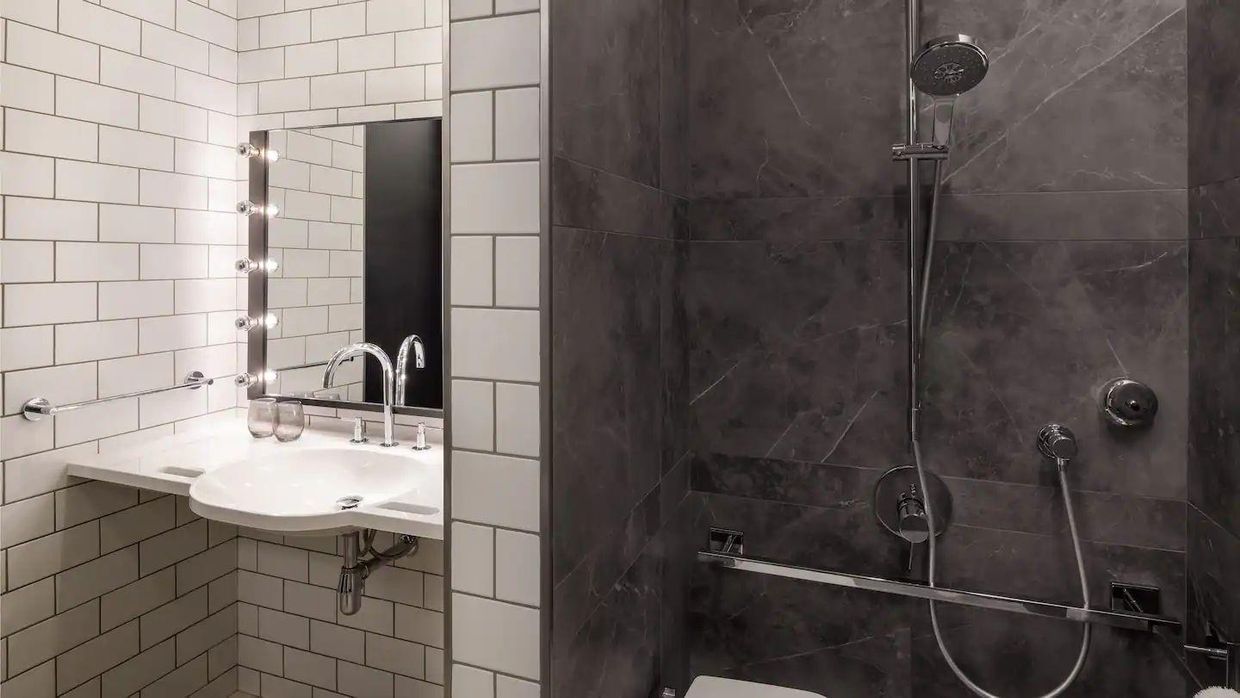 THE WB ABU DHABI, CURIO COLLECTION BY HILTON, ABU DHABI - 11