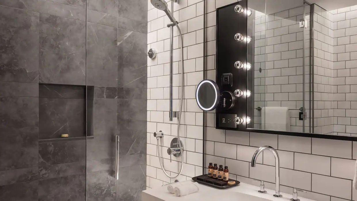 THE WB ABU DHABI, CURIO COLLECTION BY HILTON, ABU DHABI - 6