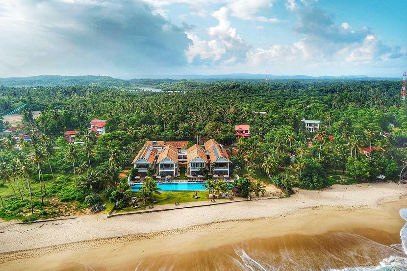 SRI SHARAVI BEACH VILLAS - 1